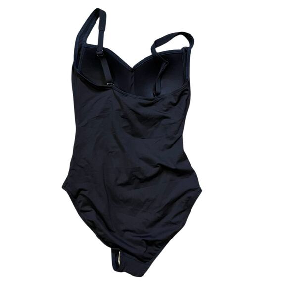 Sea Level Australia Essential Twist Front One Piece US 4 NWT Navy - Picture 2 of 6